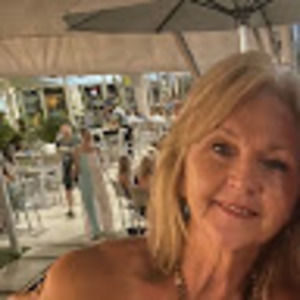 Meet your Posher, Beverly